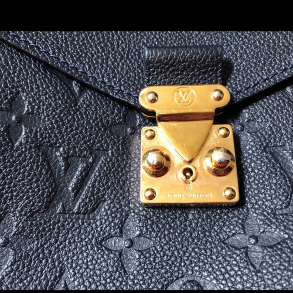 LV Métis Hobo Monogram Empriente Leather - Picture 6 of 8